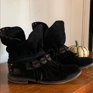 Musse & cloud black boho booties